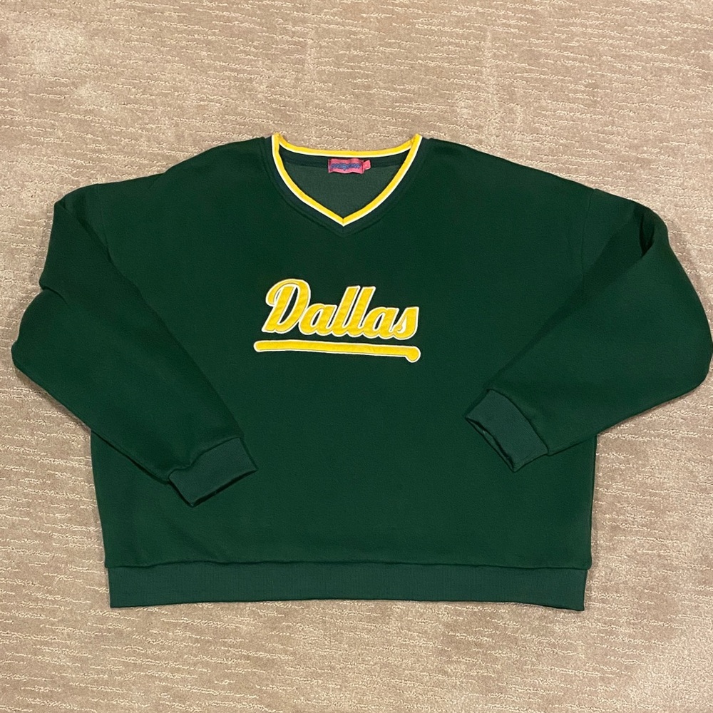 Edikted Green and Yellow V-Neck Sweater